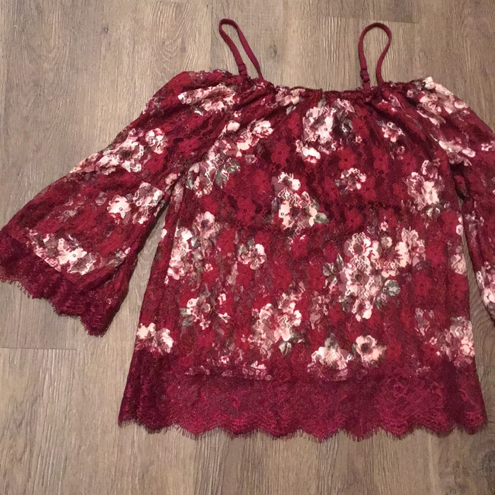 Two extra small tops - Picture 3 of 4